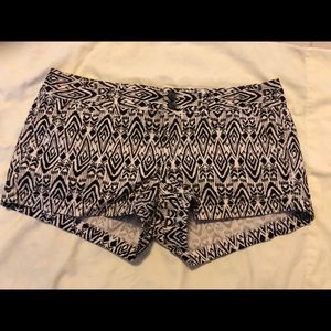 Printed twill shorts